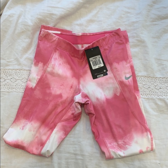 New with Tags! Nike Dri-Fit Leggings - Picture 2 of 6